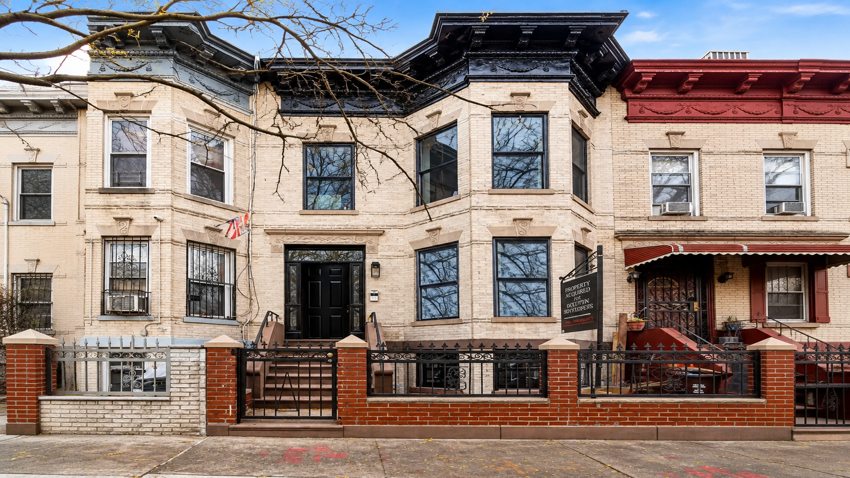 Row of Brooklyn townhouses